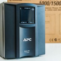 apc ups unit om 3d printer draaiende te houden bij stroomuitval