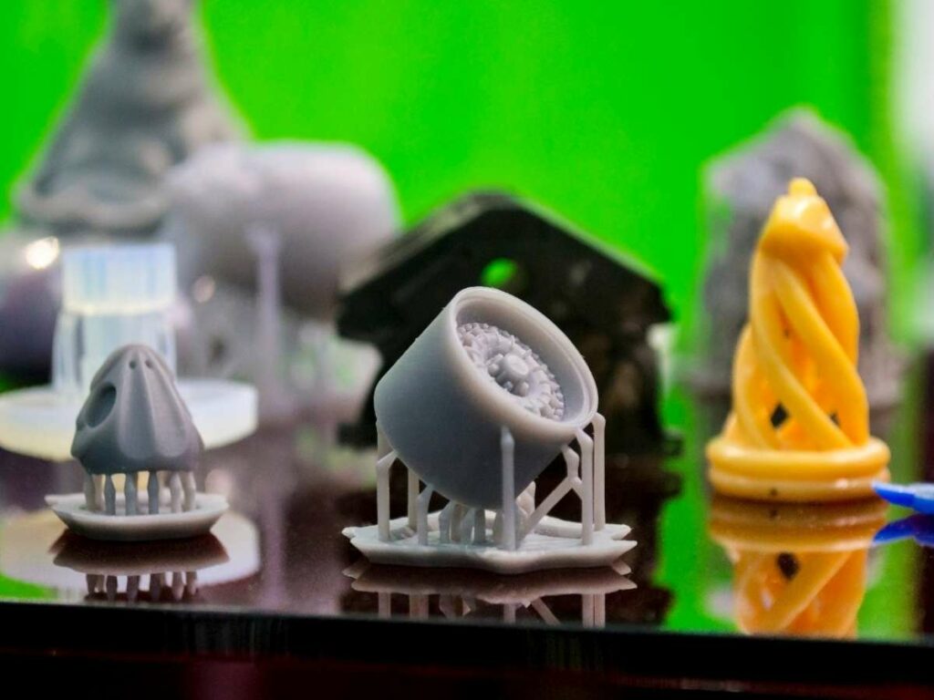 small objects 3d printed on a resin printer
