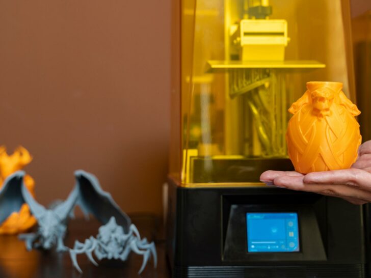 resin 3d printer with several 3d printed objects