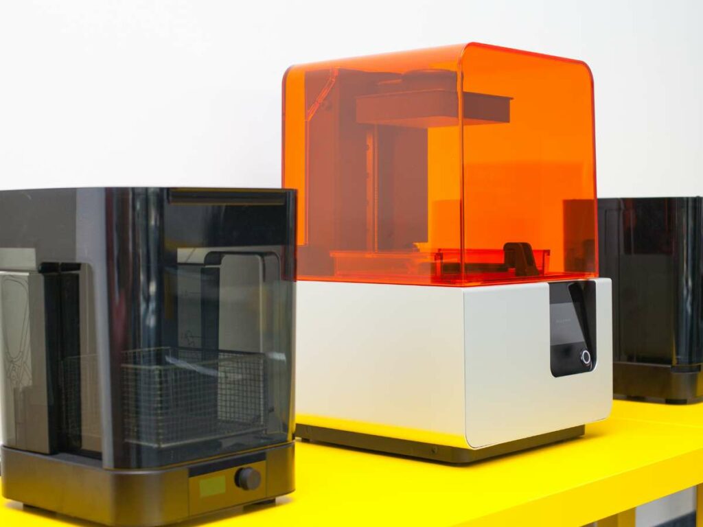 resin-3d-printer-with-a-wash-and-cure-system
